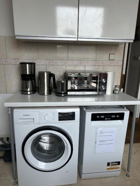 Stylish Apartment In The Heart Of Amburgo Esterno foto